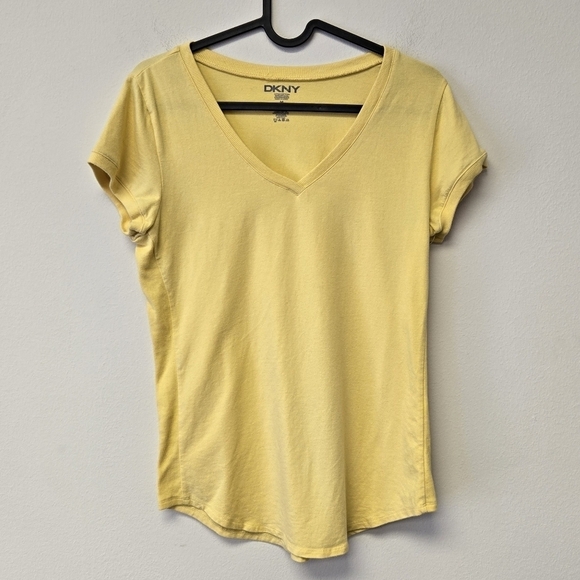 DKNY V-neck T-Shirt Yellow M - Picture 1 of 5